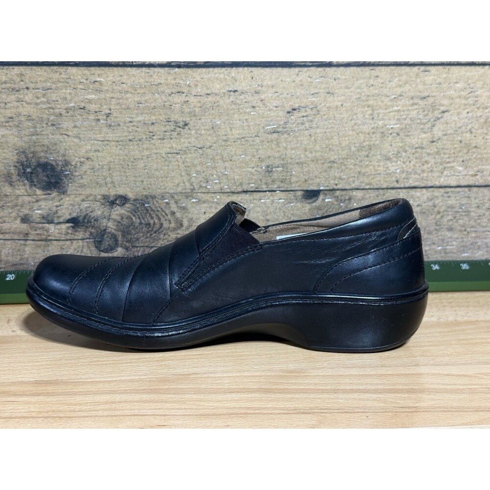 🔥ARAVON DANIELLE-AR AAG08BK Women's Size 9 2A Slip On Black Shoes Excellent - Picture 3 of 8